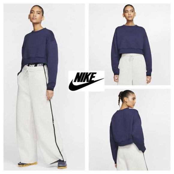 Nike Tops - NWT NIKE Sportswear City Ready Women's Fleece Crew Cropped Top Sweatshirt